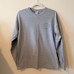 Gildan Taylor Swift ‘1989’ World Tour Gray Long Sleeve Tee with Tour Dates